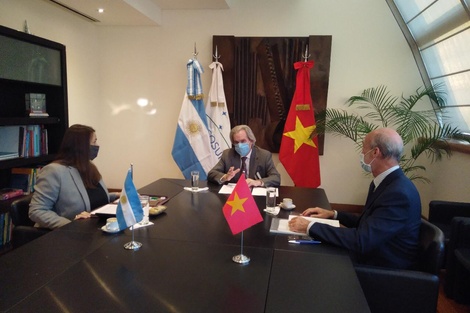 Relación Argentina-Vietnam: una reunión en busca de una alianza estratégica