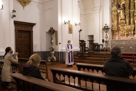 La Iglesia Católica pide la apertura de las celebraciones religiosas