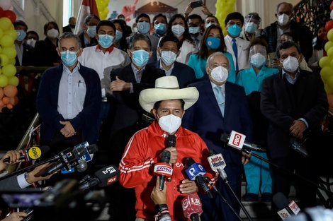 Elecciones en Perú: fin de campaña caliente para Castillo y Fujimori