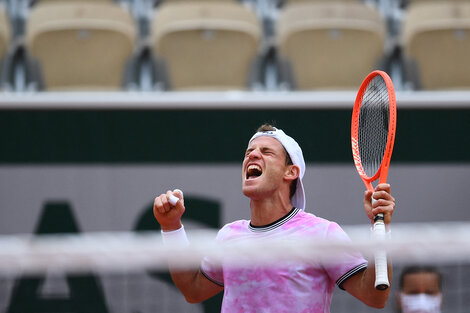 Schwartzman se metió en octavos de Roland Garros y se acordó de Tevez