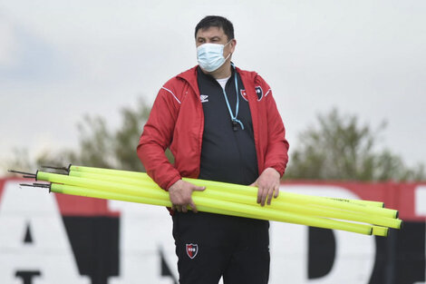 El Mono Burgos ya no es más el DT de Newell's