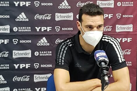 Scaloni no confirmó el equipo pero aseguró que "el funcionamiento está"