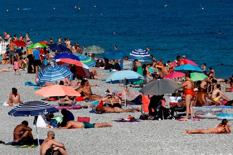 Coronavirus en Francia:  sin restricciones, un país respira