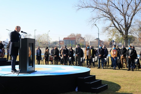 Insaurralde encabezó el acto virtual del Día de la Bandera junto a más de cinco mil alumnos y alumnas de Lomas 