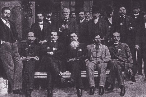 Alem juntos a otros seguidores de la naciente UCR, hace 130 años.