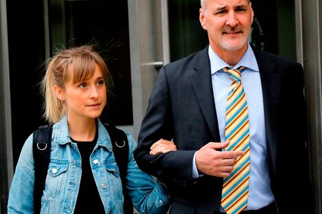 Condenaron a la actriz Allison Mack por su rol en la secta NXIVM que esclavizaba mujeres