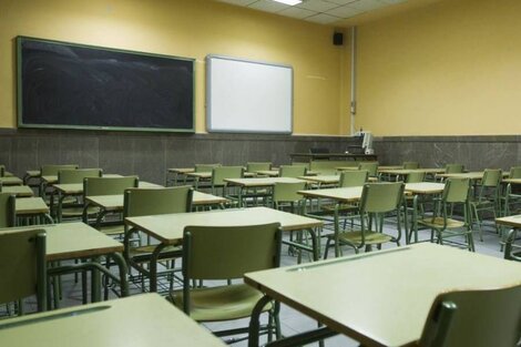 Docentes de Anta ratifican un paro por tiempo indeterminado