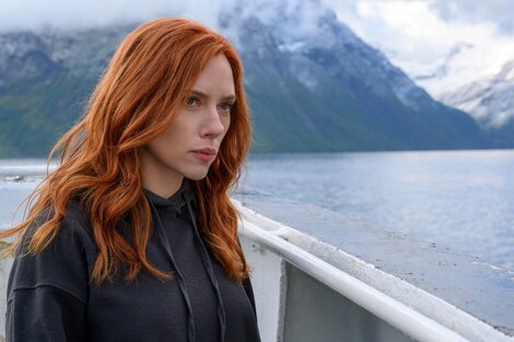Cate Shortland: "Viuda Negra deja de estar cosificada"