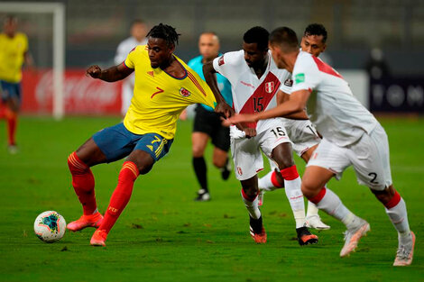 En la fase de grupos de esta Copa, Perú se impuso por 2-1.