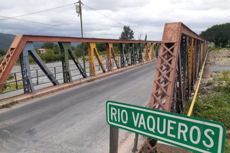 Asesinaron a una mujer en Vaqueros 