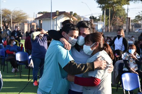 Gustavo Saadi anunció la planta permanente para todos los trabajadores de la salud