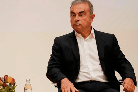 Carlos Ghosn contó los detalles de su increíble fuga en el estuche de contrabajo