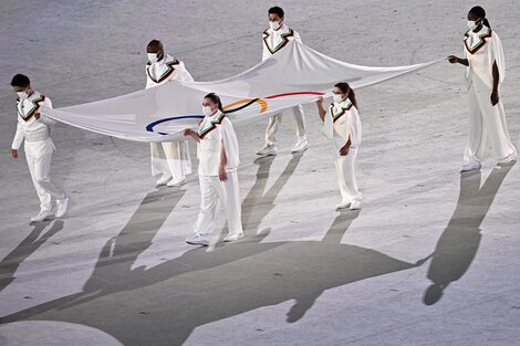 Juegos Olímpicos: Paula Pareto fue portadora de la bandera olímpica