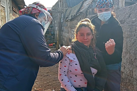 Los vacunadores se encontraron con caras de emoción y agradecimiento. 