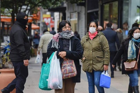 Mientras en el sur de Brasil cayó nieve, en ciudades del norte argentino se registraron temperaturas mínimas históricas.