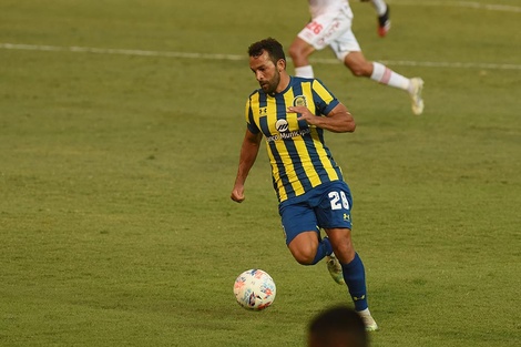 Lucas Gamba será titular en el equipo que diseñó el Kily González. (Fuente: Sebastián Granata)