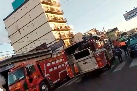 Trágico incendio en Caseros: tres bomberos muertos