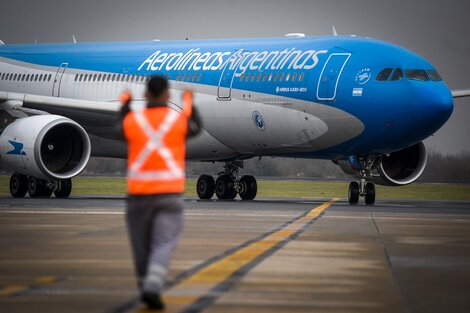 Aerolíneas Argentinas prepara un nuevo vuelo a Rusia en busca de vacunas Sputnik V 