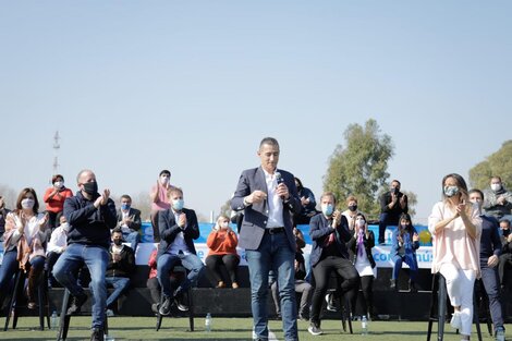 Junto a Insaurralde, Malena Galmarini e intendentes Omar Galdurralde presentó la Lista 2 del Frente de Todos de Lanús 