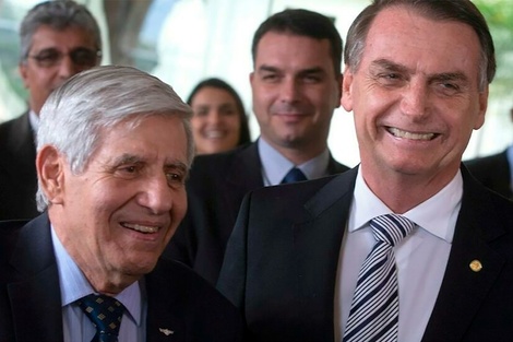 Augusto Heleno y Jair Bolsonaro.  (Fuente: EFE)