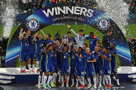 Chelsea, por penales, alzó la Supercopa de Europa