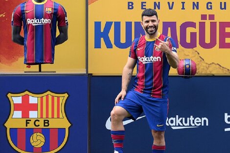 El Kun fue presentado pero todavía no está inscripto como jugador de Barcelona