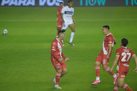 Copa Argentina: Argentinos venció a Gimnasia y pasó a cuartos