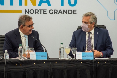 Raúl Jalil, gobernador de Catamarca, en una imagen de archivo junto al Presidente.