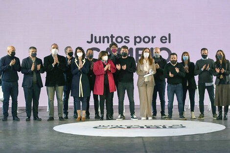 María Eugenia Vidal estuvo acompañada por Horacio Rodríguez Larreta, Martín Lousteau, Patricia Bullrich y los candidatos Martín Tetaz, Fernando Iglesias y Sabrina Ajmechet, entre otros.