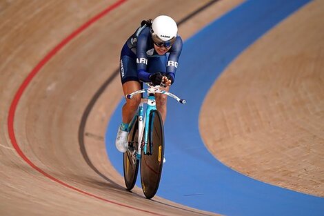 Delgado durante la competencia de ciclismo
