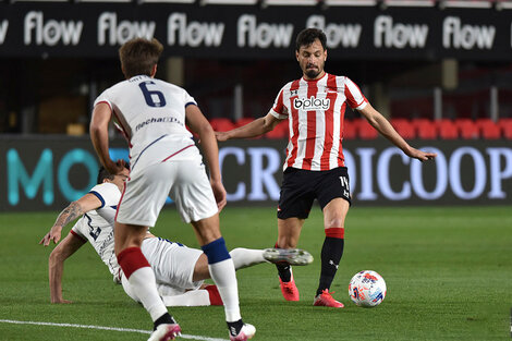 Estudiantes se aprovechó de San Lorenzo y también lidera