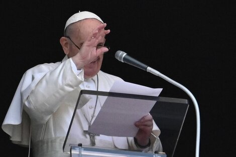 "En momentos históricos como este no se puede permanecer indiferente", dijo Bergoglio sobre la crisis en Afganistán.