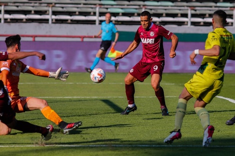 Liga Profesional: Lanús superó a Aldosivi y se afianza en la punta