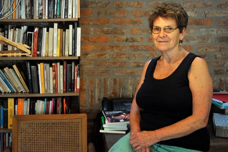 Elizabeth Jelin.