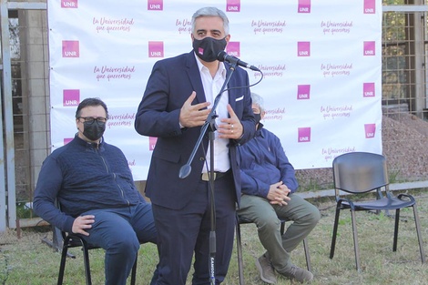 El rector Bartolacci en Arquitectura, que va a oficiar de plataforma para algunas propuestas.