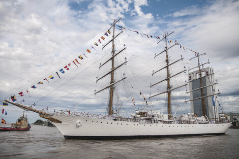 La Fragata Libertad quedará amarrada en el puerto de Valparaíso, pero sin que la tripulación descienda del barco.