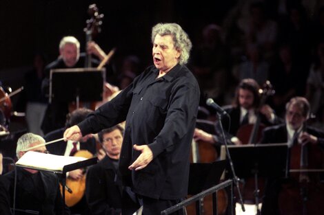 Murió el compositor Mikis Theodorakis, creador de la música de "Zorba, el griego"