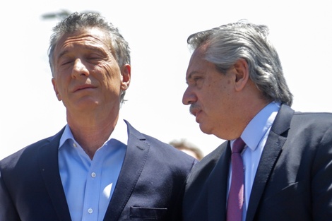 Ex presidente Mauricio Macri y actual presidente Alberto Fernández enfrentados por la campaña.