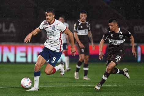 La lluvia fue protagonista en Platense vs. San Lorenzo