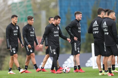 Messi y compañía se entrenaron este lunes por la tarde en Ezeiza