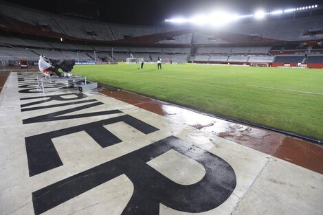 Cómo es el protocolo para la vuelta a las canchas de fútbol: Argentina-Bolivia, la prueba piloto