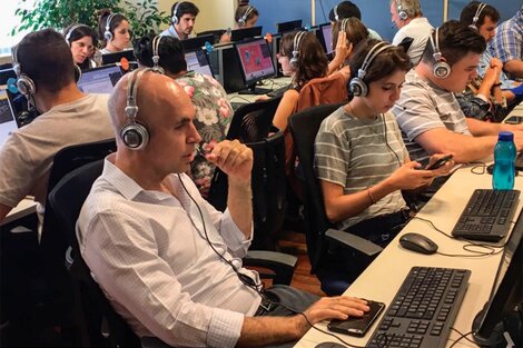 Rodríguez Larreta en el call center de la línea 147, en 2017. 