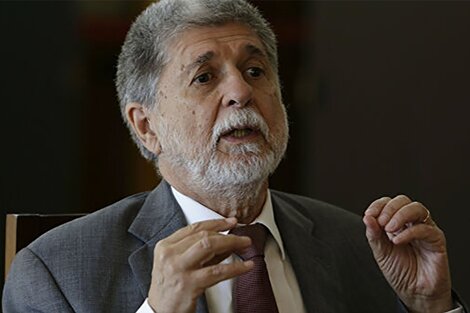 Celso Amorim:  "Bolsonaro juega con el temor a un posible golpe, pero no sé si tiene la fuerza para hacerlo"