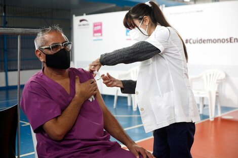 Coronavirus: la vacunación es clave pero no alcanzará para terminar con la pandemia, señaló la OMS