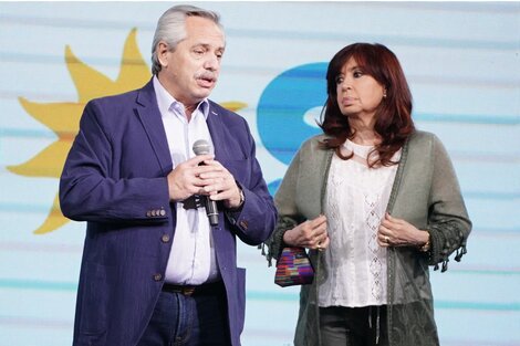 Alberto Fernández y Cristina Kirchner la noche de la derrota electoral.