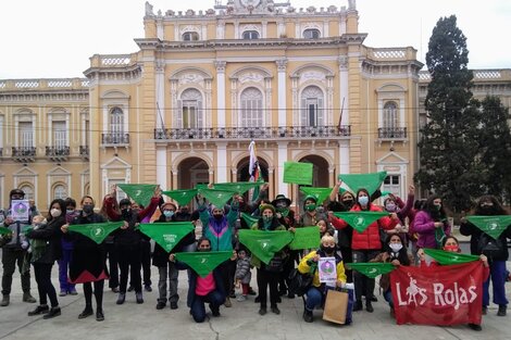 Mujeres piden a Cargnello que respete sus luchas históricas