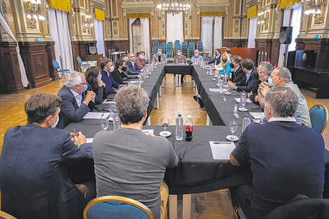 Encuentro en La Plata.