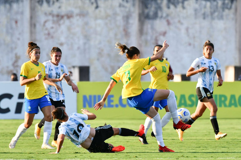 La Selección Argentina no pudo con Brasil en un amistoso