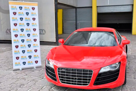 Subastan un Audi R8 incautado por hacer trompos en Palermo