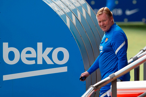 La insólita conferencia de prensa de Ronald Koeman